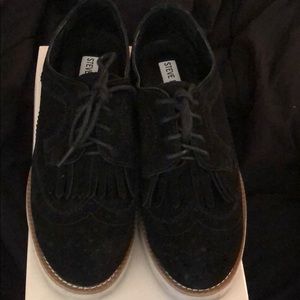 Steve Madden suede oxfords